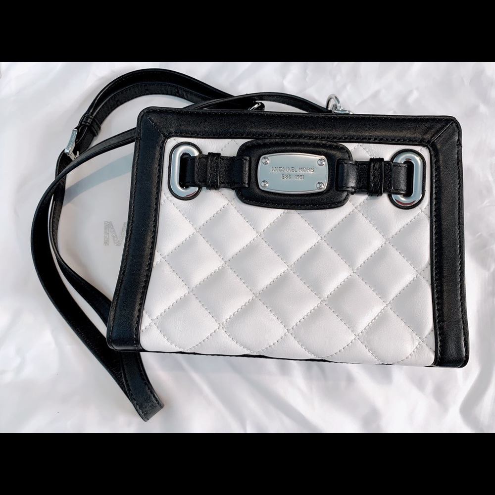 Michael Kors white and black Chain shoulder bag